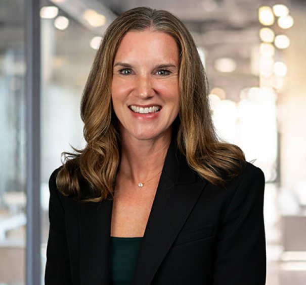 Courtney Midanek headshot